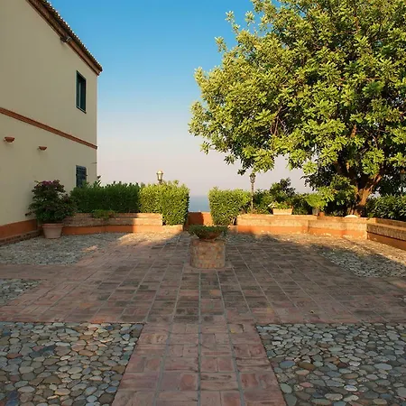 Convento Dei Riformati Frühstückspension Calopezzati